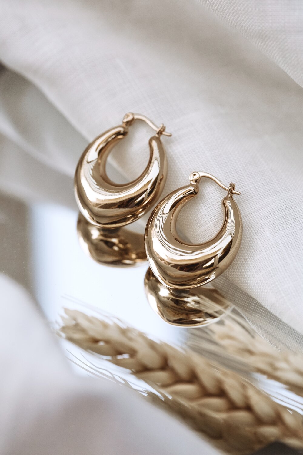 GOLD HOOPS