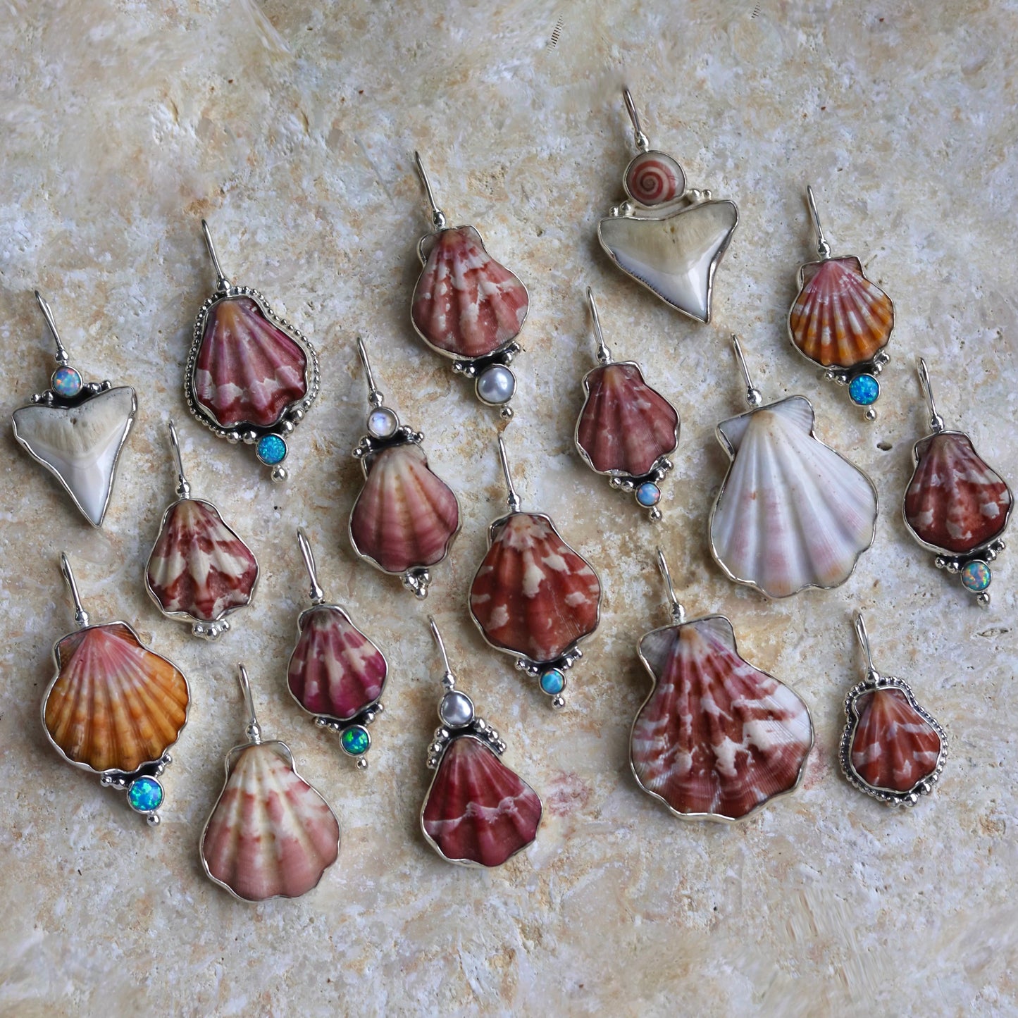 Large Decatopecten Necklace