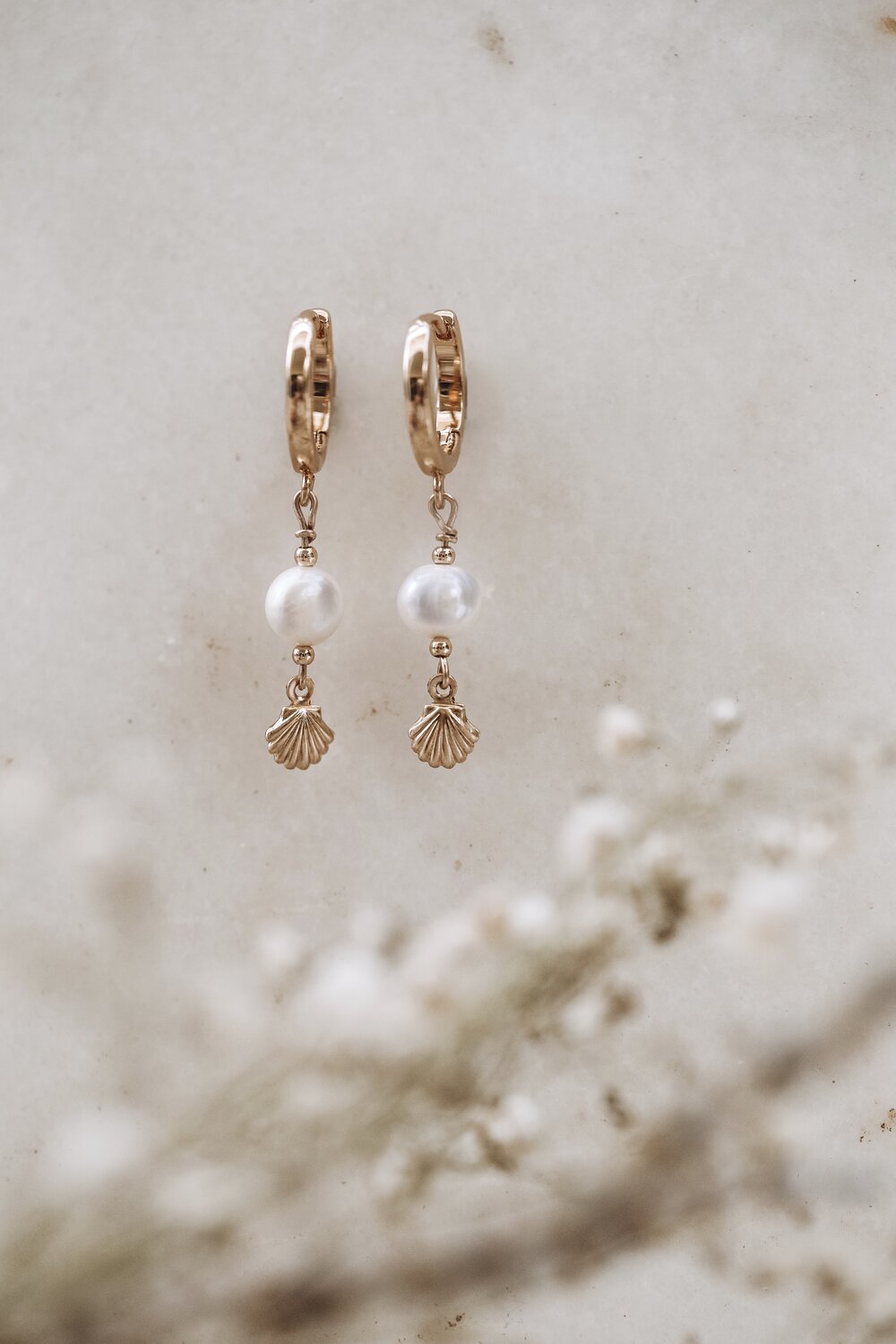 Pearl and Clam shell hoops