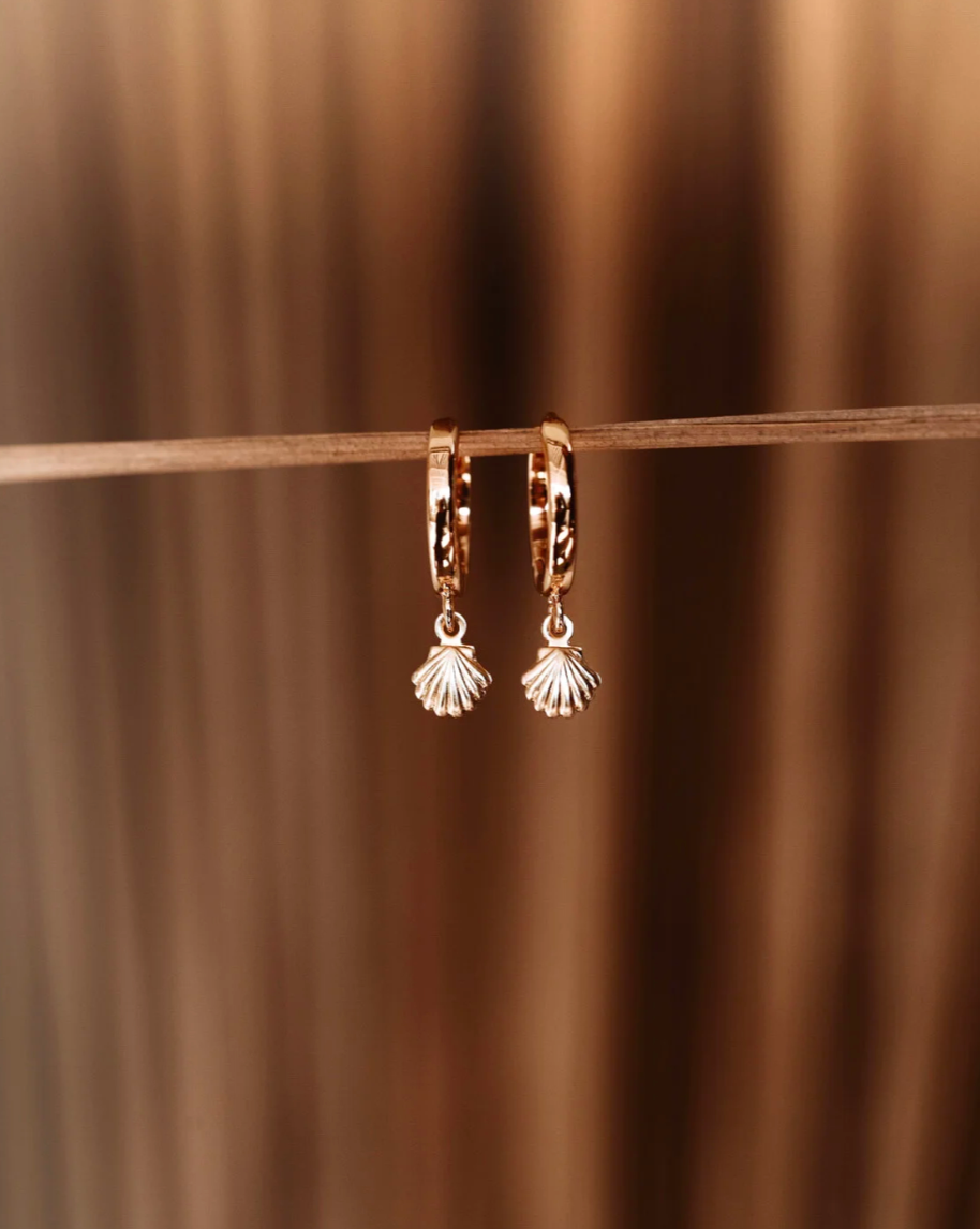 Clam Shell Hoops Gold/Silver