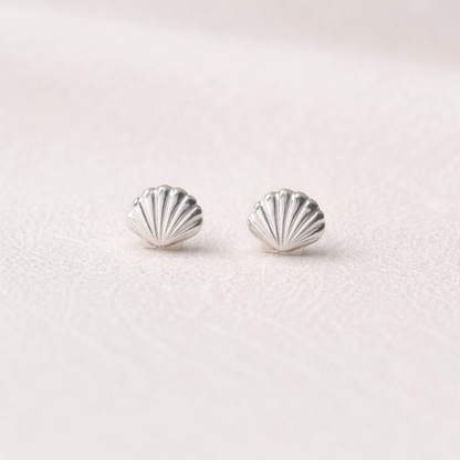 Clam Shell Studs Gold/Silver